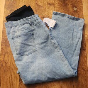 Straight leg Maternity Pants Light wash